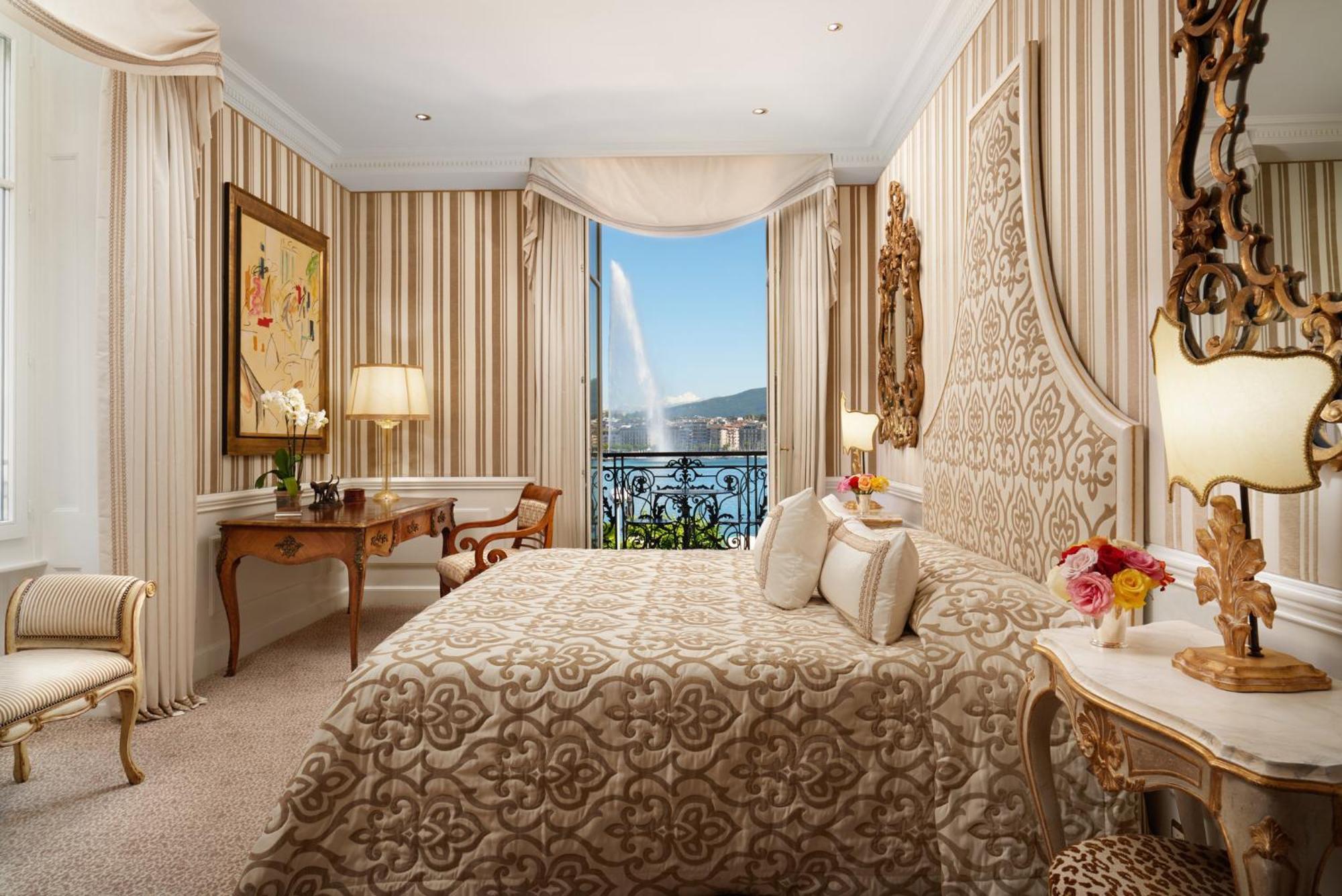 Suite Bellevue com Vista Lago